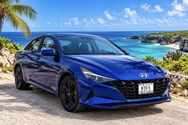 Hyundai Elantra Curacao | Automatic 